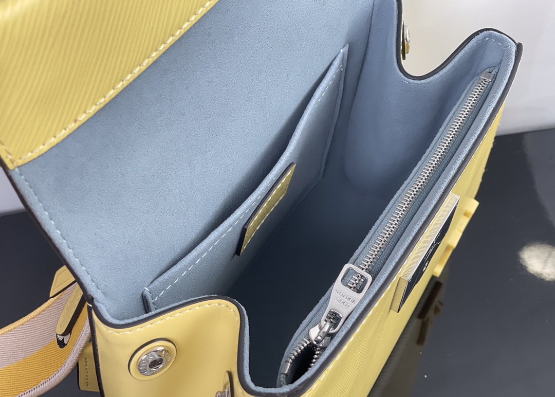 最高級ルイヴィトンスーパーコピー ルイヴィトン エピバッグ コピー クリュニー MINI ジョーヌマット M58928 エピ・レザー シルバー金具 - 画像 (6)