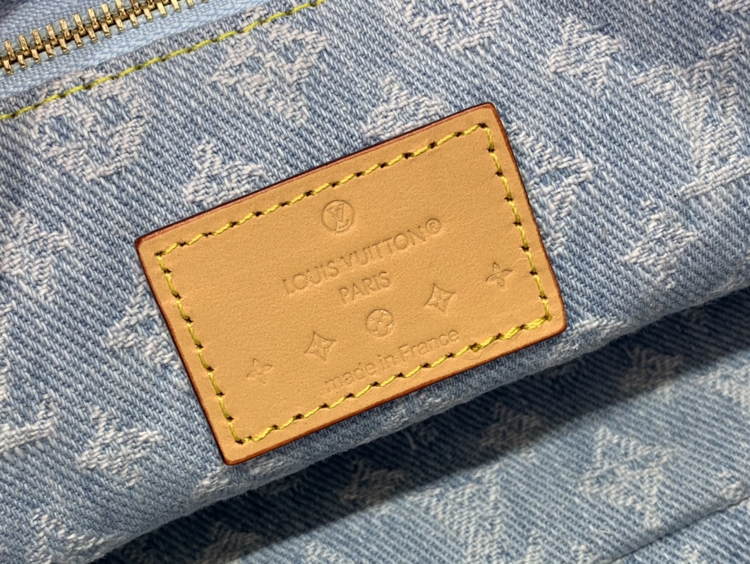 最高級ルイヴィトンスーパーコピー ルイヴィトン ポーチバッグ コピー Pochette Cosmétique GM スカイブルー デニム M24317 モノグラム・デニム ゴールド金具 - 画像 (3)