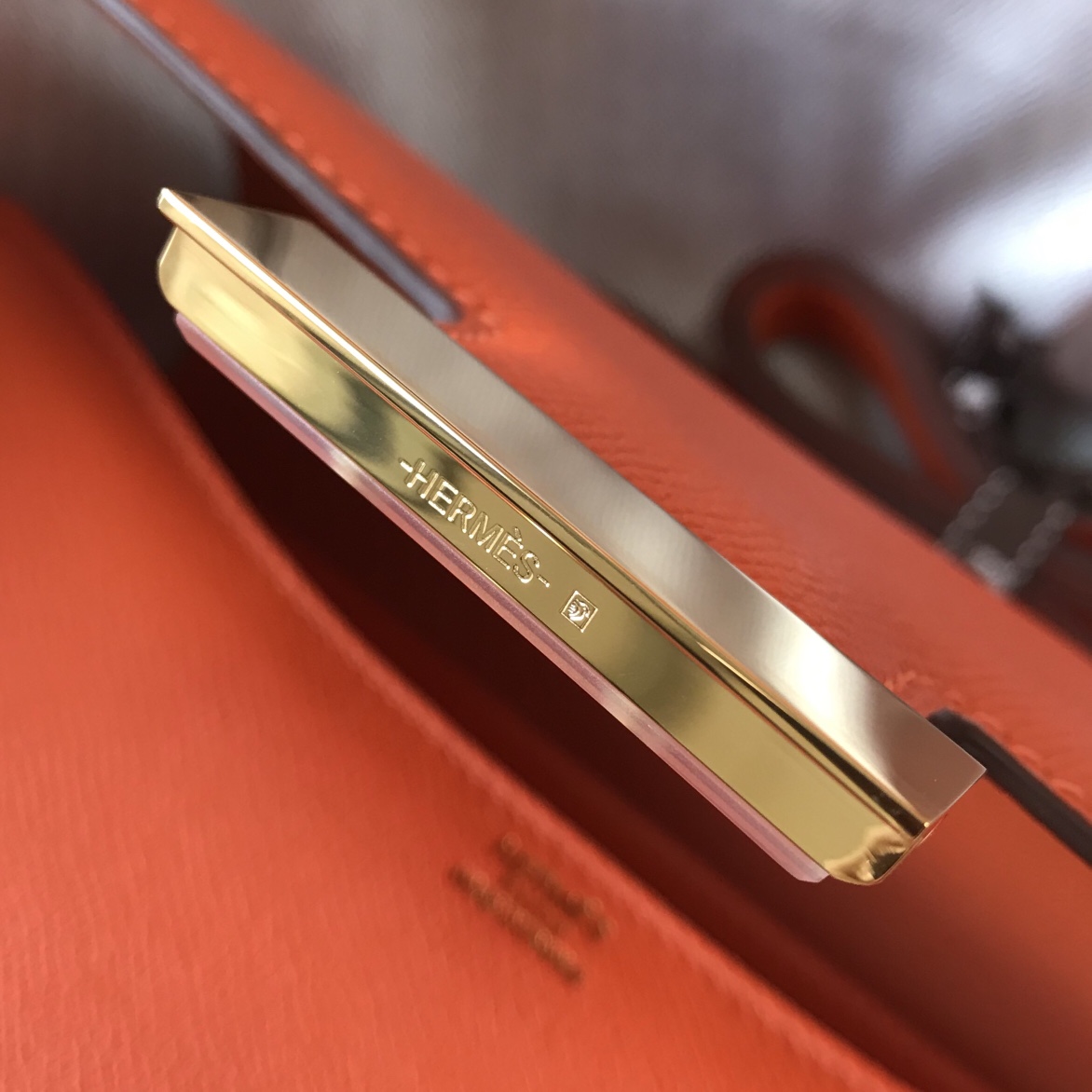 最高級エルメススーパーコピー エルメスコンスタンスミニコピー コンスタンス3 ミニ 18MM オレンジミニアン エプソン ゴールド金具 - 画像 (5)