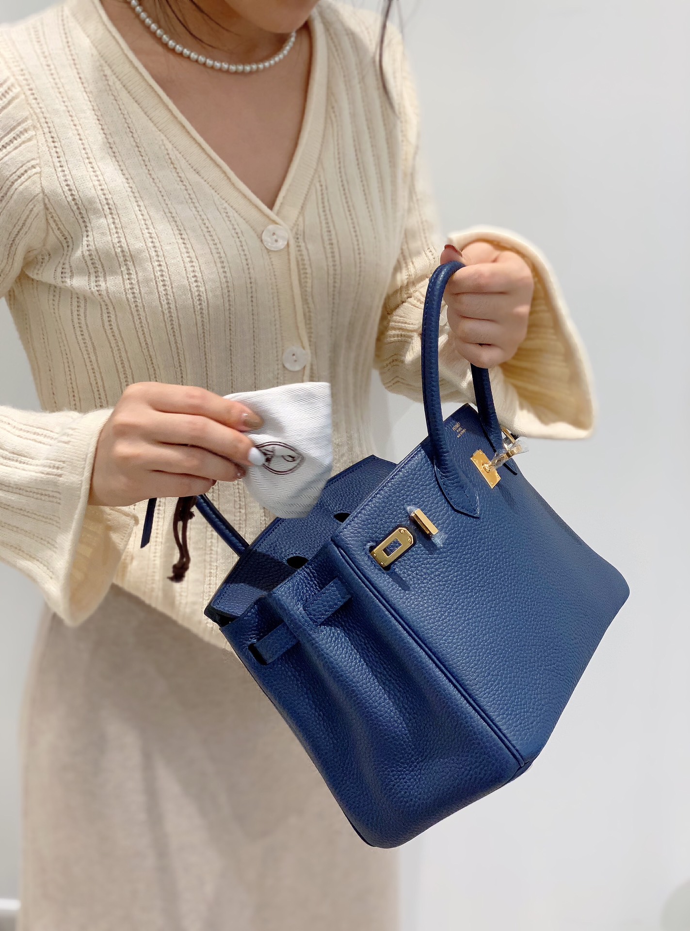 最高級エルメススーパーコピー エルメスバーキン25コピー バーキン25CM ブルーアビス トゴ ゴールド金具 - 画像 (9)