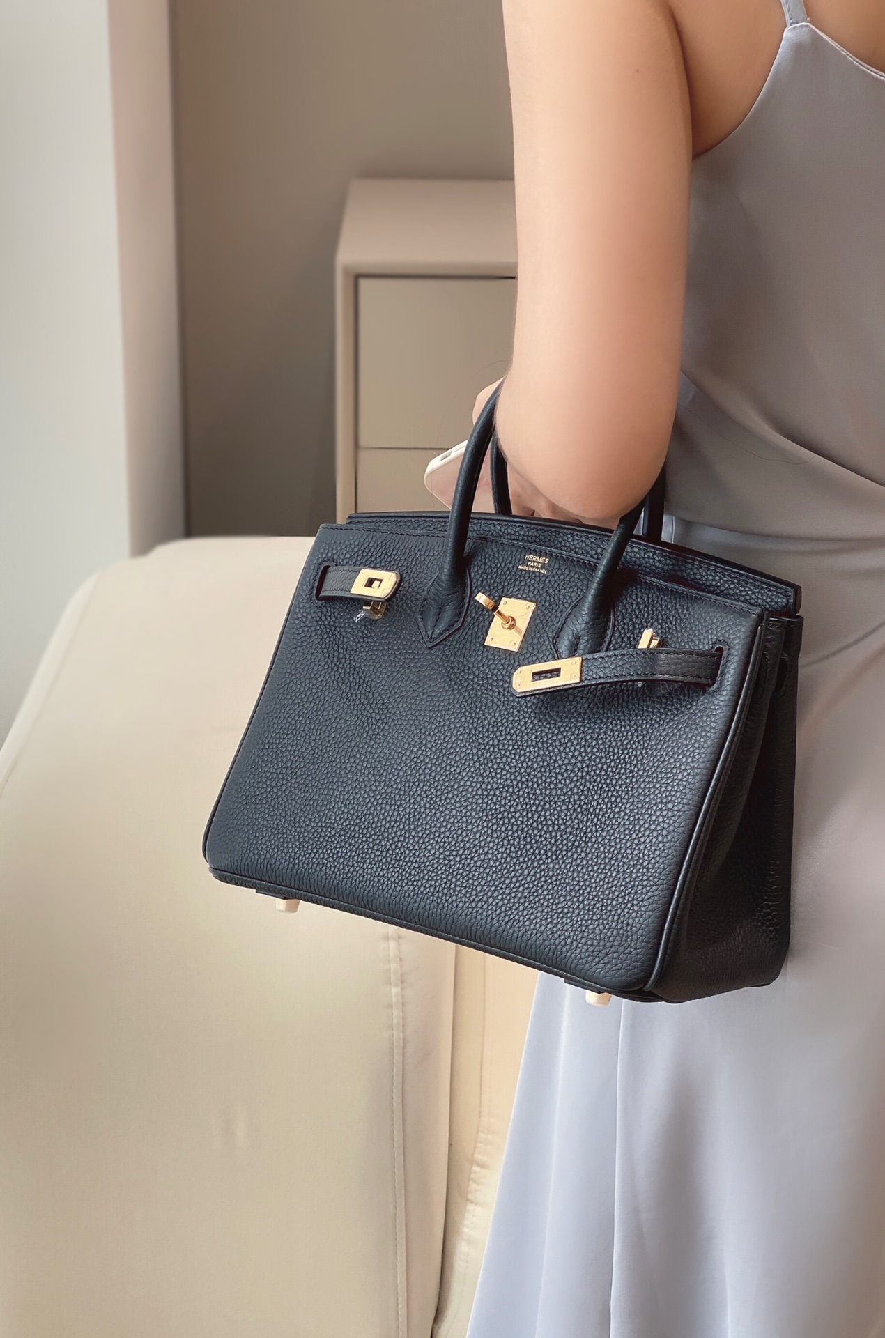 最高級エルメススーパーコピー エルメスバーキン25コピー バーキン25CM 黒 ブラック トゴ ゴールド金具 - 画像 (6)