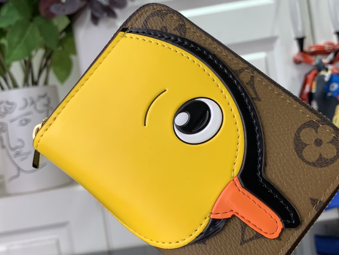 最高級ルイヴィトンスーパーコピー ルイヴィトン財布コピー ジッピー・コイン パース ジョーヌマット M83690 モノグラム・リバース キャンバス ゴールド金具 - 画像 (5)