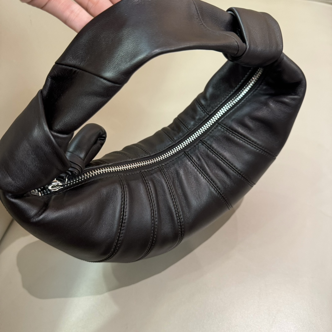ルメール バッグ クロワッサン メッセンジャーバッグ S ブラック BG0003LL095 ラムスキン 100% コットン 100% シルバー金具 - 画像 (5)
