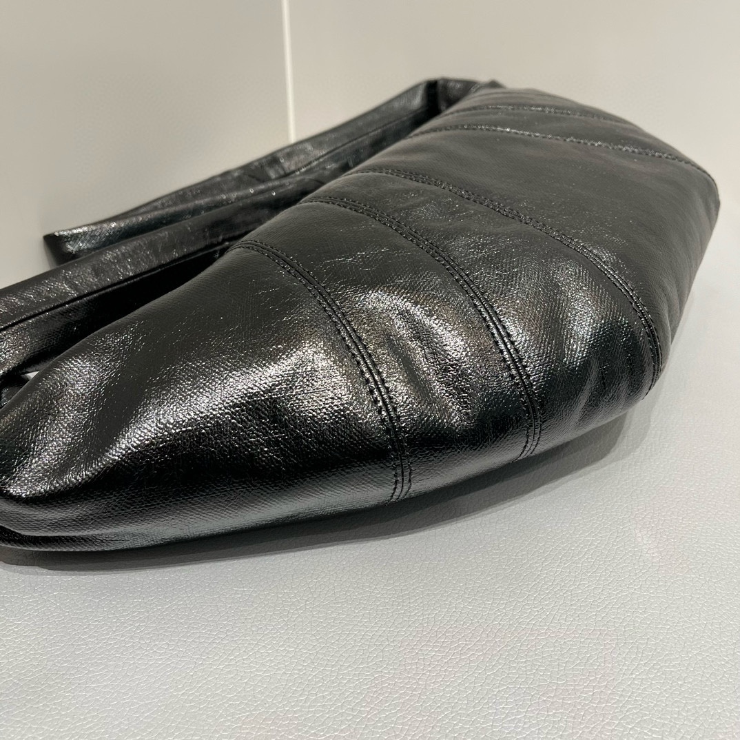 ルメール バッグ クロワッサン ショルダーバッグ M ブラック BG0001LF1073 ラムスキン 100% コットン 100% シルバー金具 - 画像 (8)