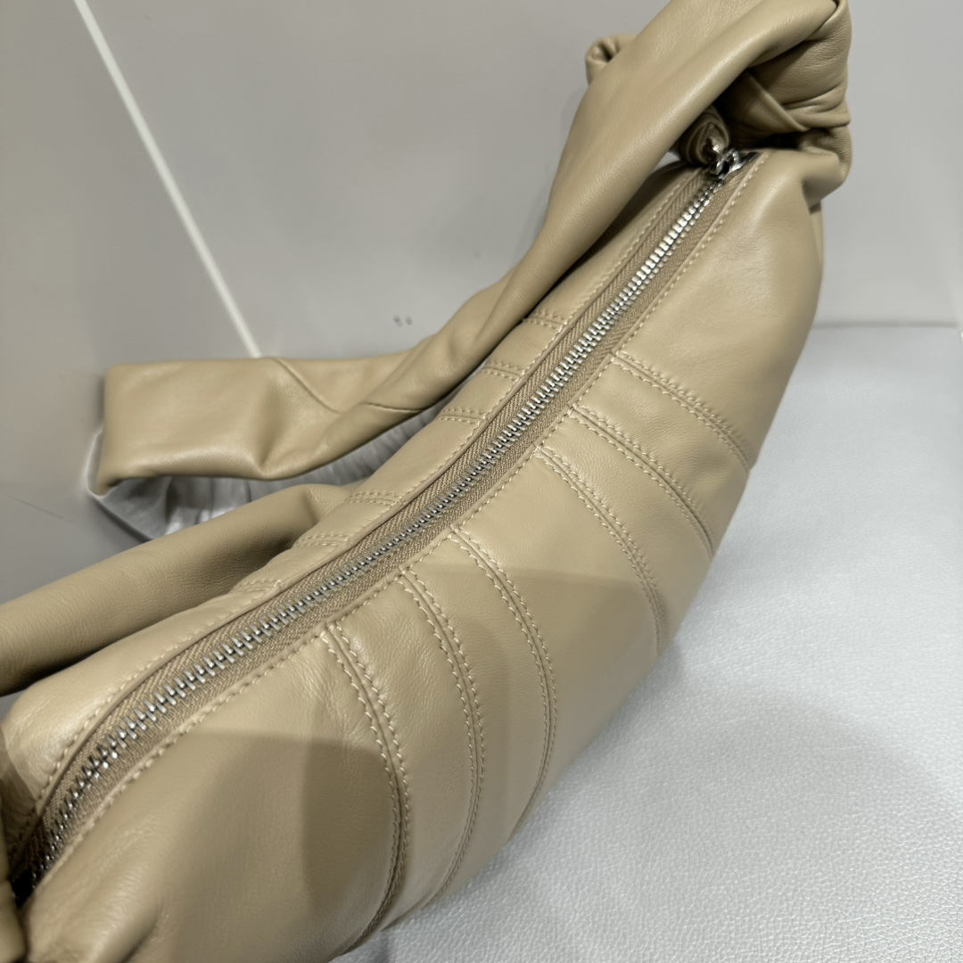 ルメール バッグ クロワッサン バッグ M ベージュ BG0001LL095 ラムスキン 100% コットン 100% シルバー金具 - 画像 (6)