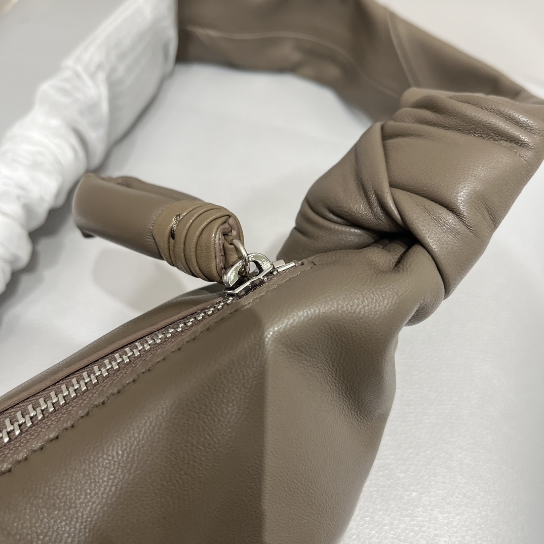 ルメール バッグ クロワッサン バッグ M グレー BG0001LL095 ラムスキン 100% コットン 100% シルバー金具 - 画像 (5)
