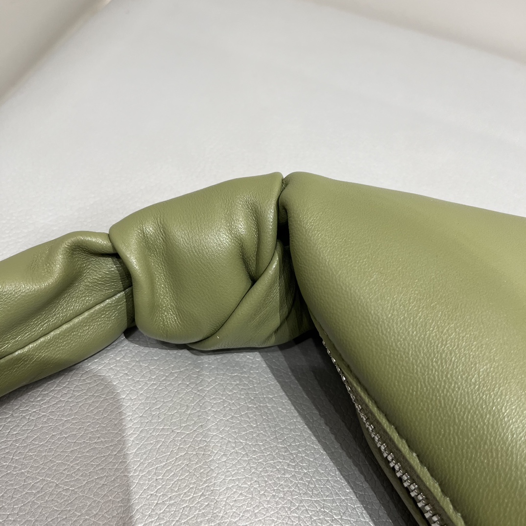 ルメール バッグ クロワッサン バッグ M カーキ BG0001LL095 ラムスキン 100% コットン 100% シルバー金具 - 画像 (6)