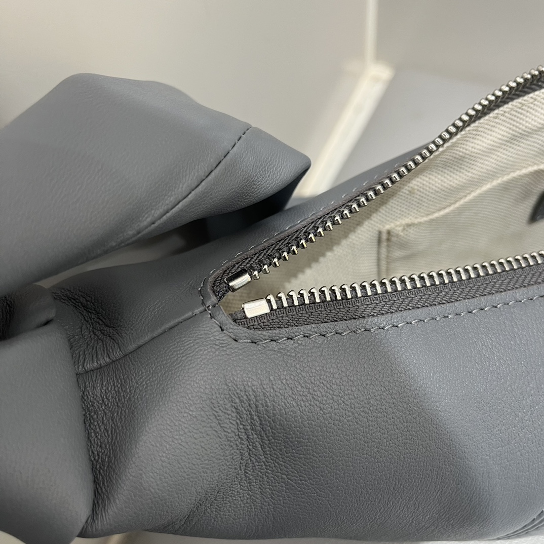 ルメール バッグ クロワッサン バッグ M スカイブルー BG0001LL095 ラムスキン 100% コットン 100% シルバー金具 - 画像 (3)