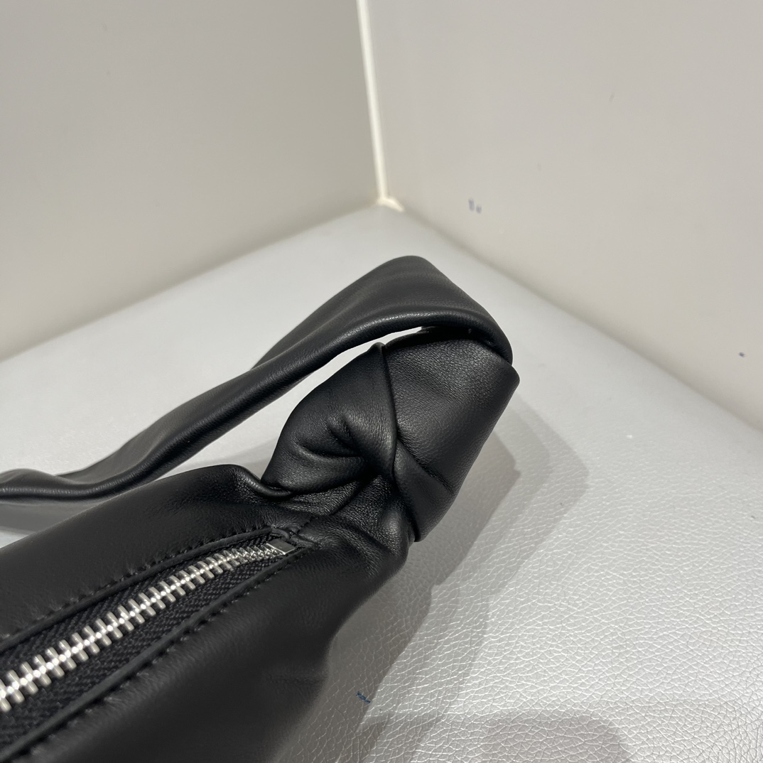 ルメール バッグ クロワッサン バッグ M ブラック BG0001LL095 ラムスキン 100% コットン 100% シルバー金具 - 画像 (5)
