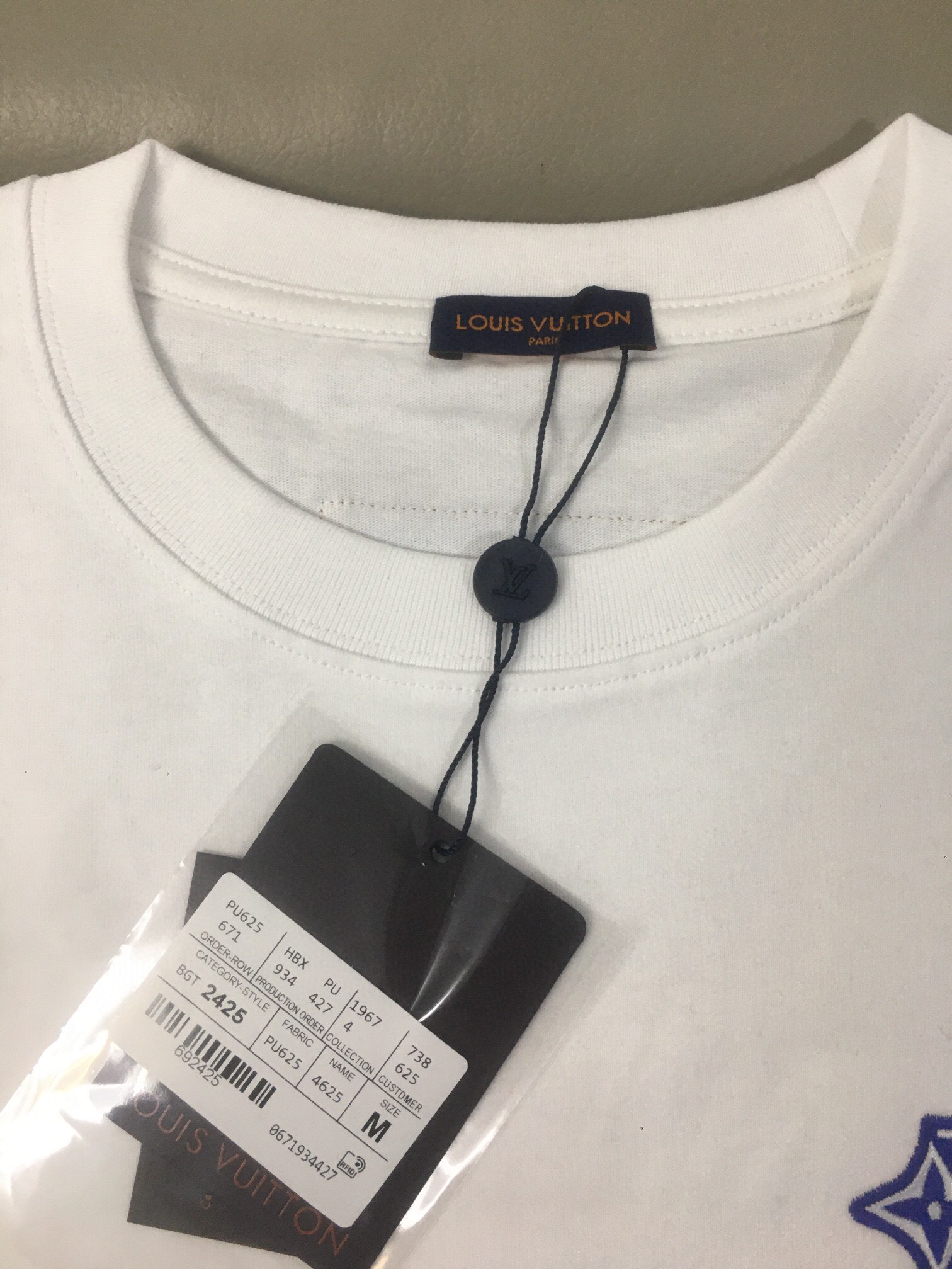最高級ルイヴィトンスーパーコピー服 ルイヴィトンTシャツコピー 2024年春夏の新作 Tシャツ コットン100% メンズ レディース 202406356 - 画像 (5)