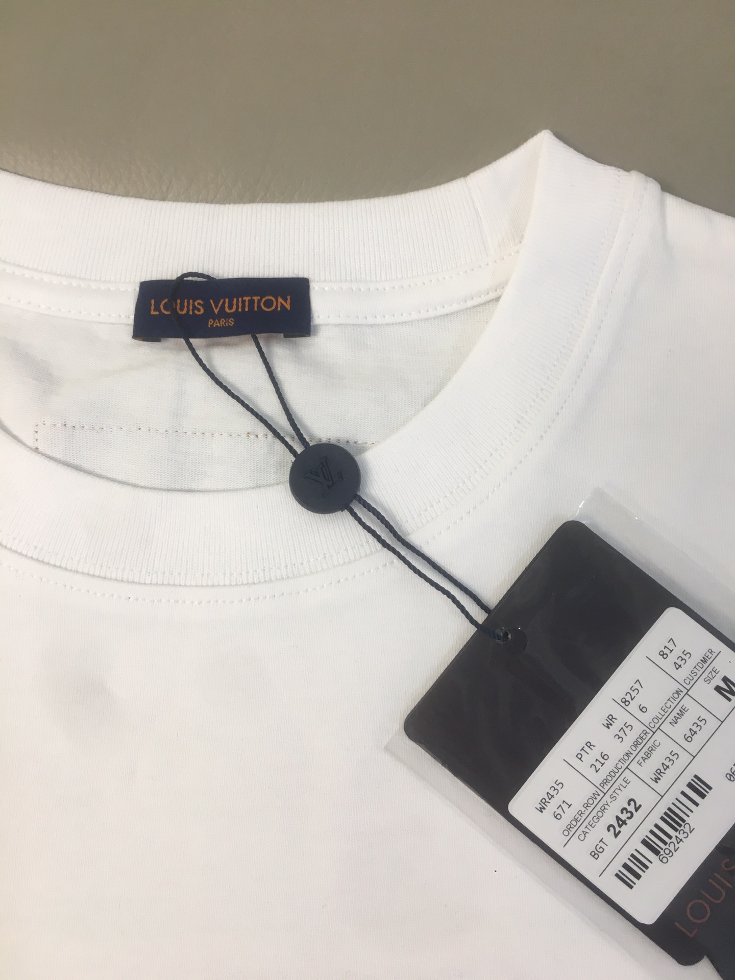 最高級ルイヴィトンスーパーコピー服 ルイヴィトンTシャツコピー 2024年春夏の新作 Tシャツ コットン100% メンズ レディース 202406358 - 画像 (2)