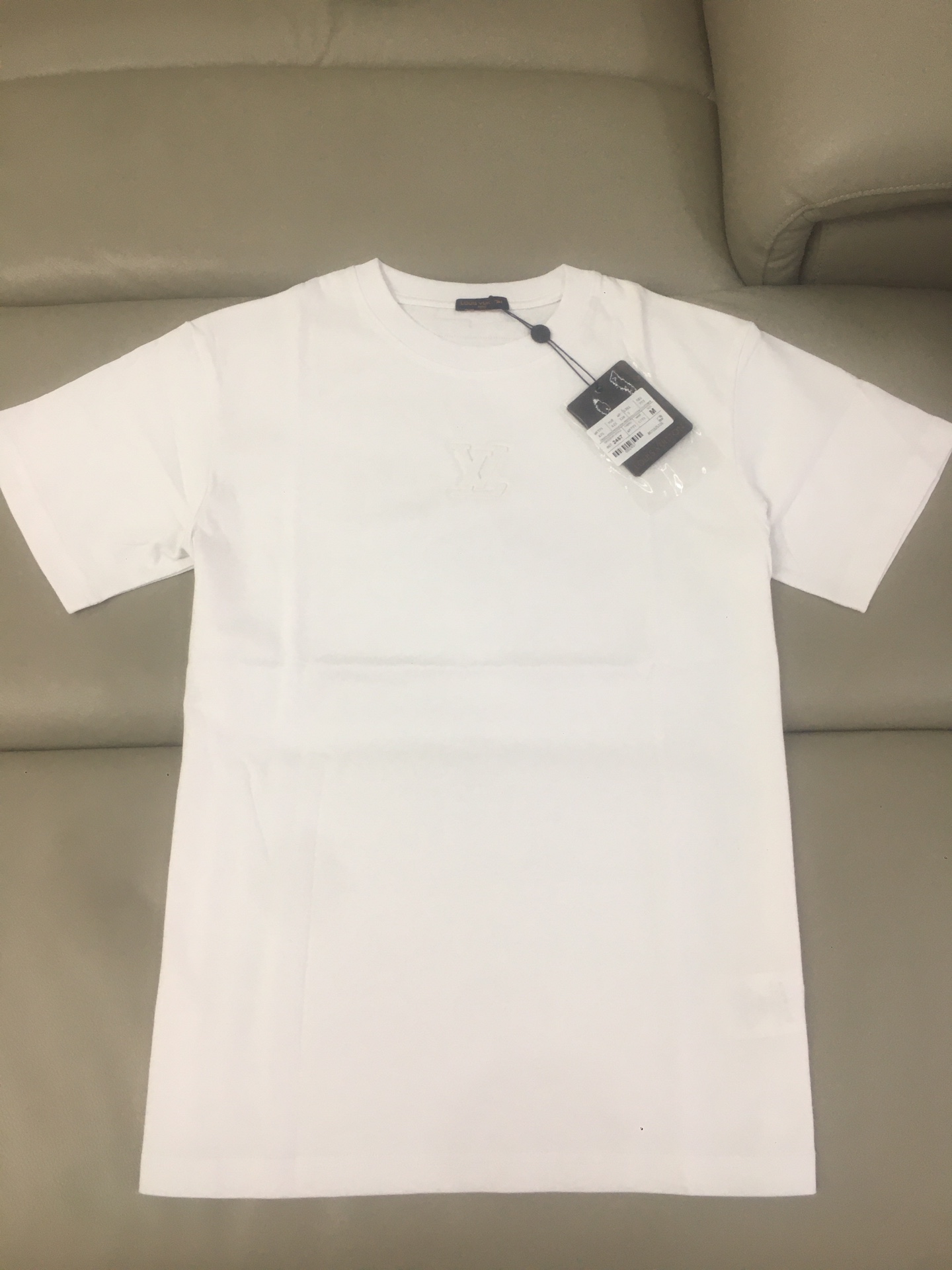 最高級ルイヴィトンスーパーコピー服 ルイヴィトンTシャツコピー 2024年春夏の新作 Tシャツ コットン100% メンズ レディース 202406359 - 画像 (8)