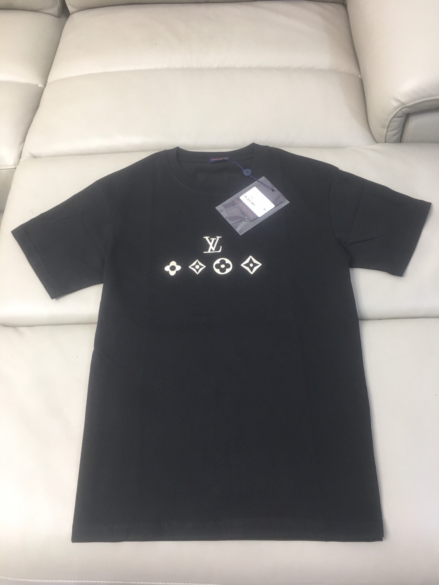 最高級ルイヴィトンスーパーコピー服 ルイヴィトンTシャツコピー 2024年春夏の新作 Tシャツ コットン100% メンズ レディース 202406360 - 画像 (7)