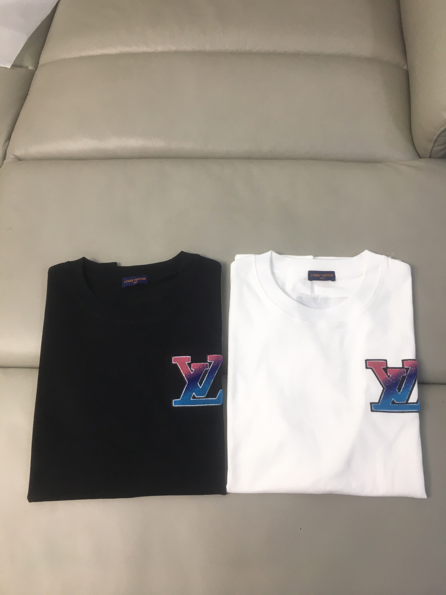 ルイヴィトンTシャツコピー