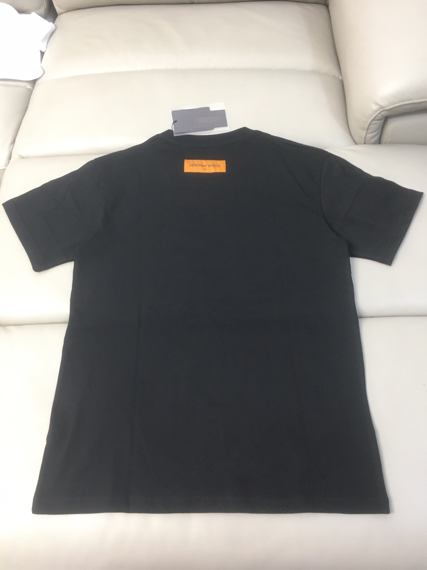 最高級ルイヴィトンスーパーコピー服 ルイヴィトンTシャツコピー 2024年春夏の新作 Tシャツ コットン100% メンズ レディース 202406361 - 画像 (2)