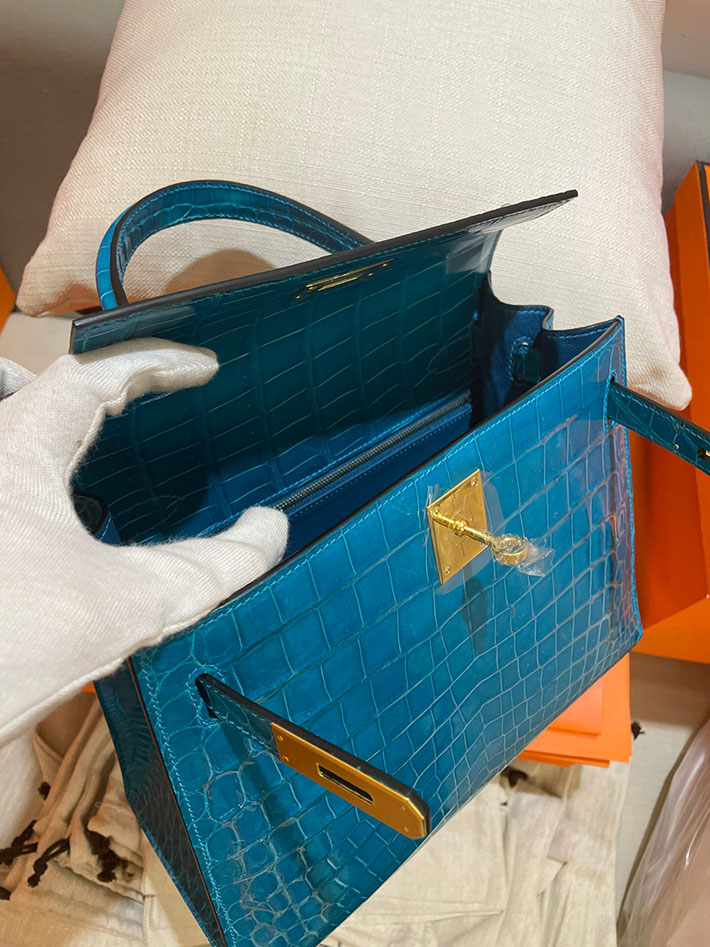 最高級HERMESスーパーコピー エルメスケリー25コピー ケリー 25cm/外縫 クロコダイル アリゲーター ブルーイズミール ゴールド金具 新品 2024W1446 - 画像 (3)