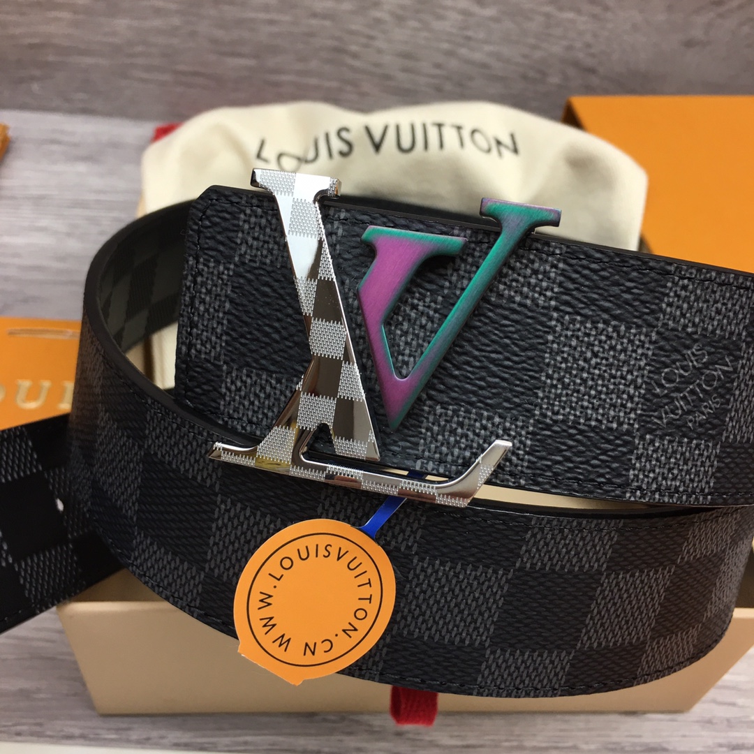 最高級ルイヴィトンスーパーコピー ルイヴィトンベルトコピー ベルト・LV イニシャル 40MM リバーシブル ブラック ダミエ・グラフィット キャンバス シルバー金具 202405645 - 画像 (9)