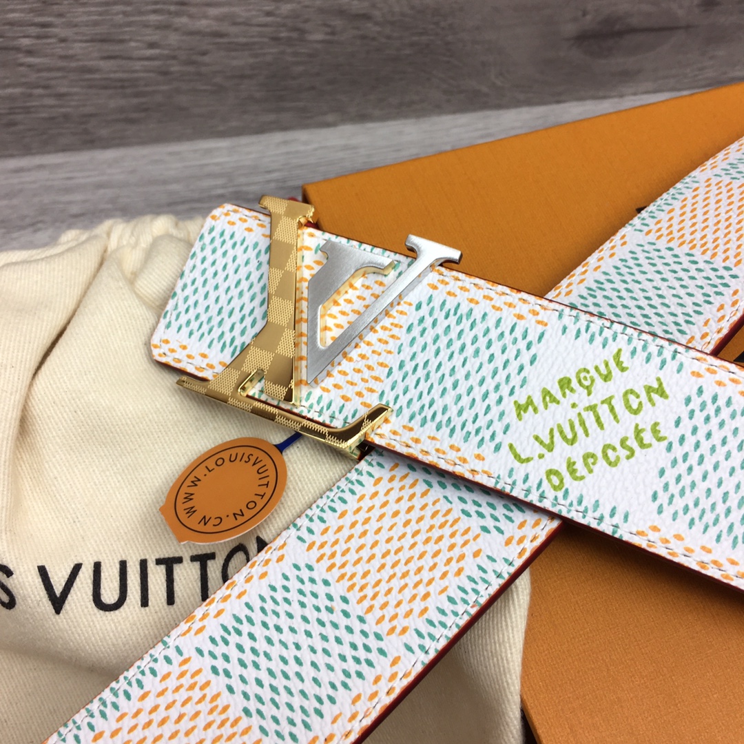 最高級ルイヴィトンスーパーコピー ルイヴィトンベルトコピー ベルト・LV イニシャル 40MM リバーシブル ホワイト ダミエ・グラフィット キャンバス シルバー金具 202405648 - 画像 (3)
