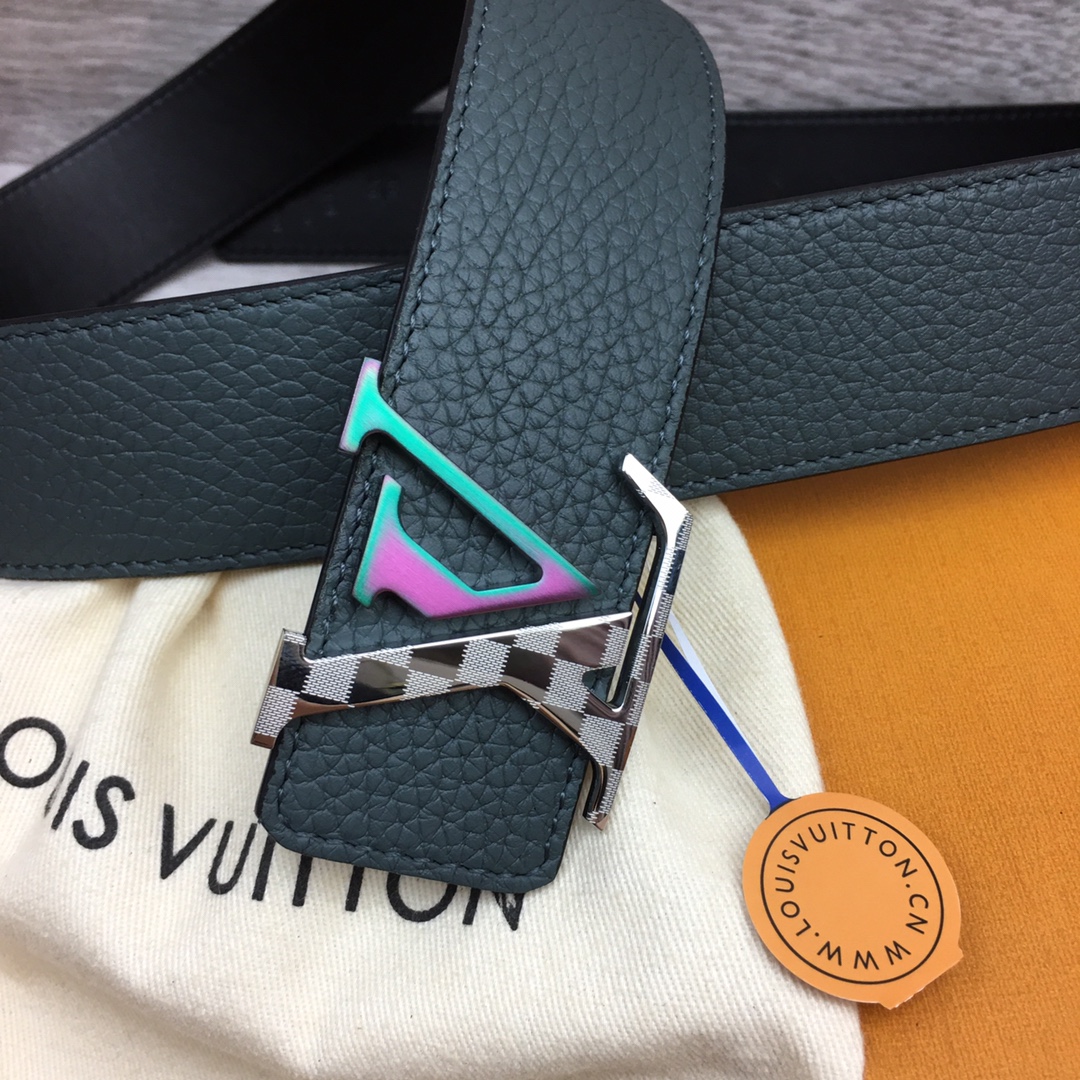 最高級ルイヴィトンスーパーコピー ルイヴィトンベルトコピー ベルト・LV イニシャル 40MM リバーシブル ブルー トリヨンレザー シルバー金具 202405650 - 画像 (9)