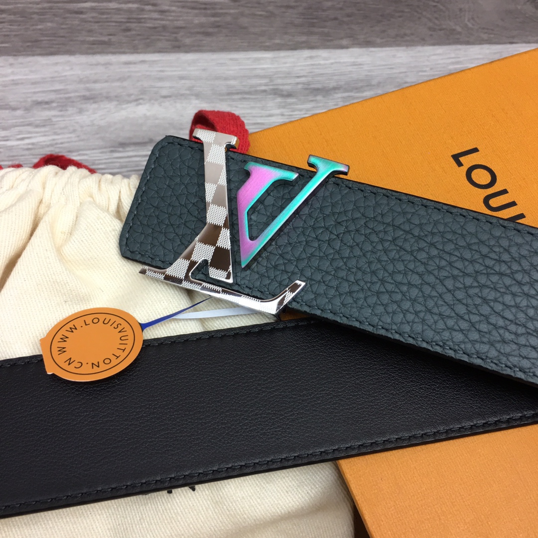 最高級ルイヴィトンスーパーコピー ルイヴィトンベルトコピー ベルト・LV イニシャル 40MM リバーシブル ブルー トリヨンレザー シルバー金具 202405650 - 画像 (6)