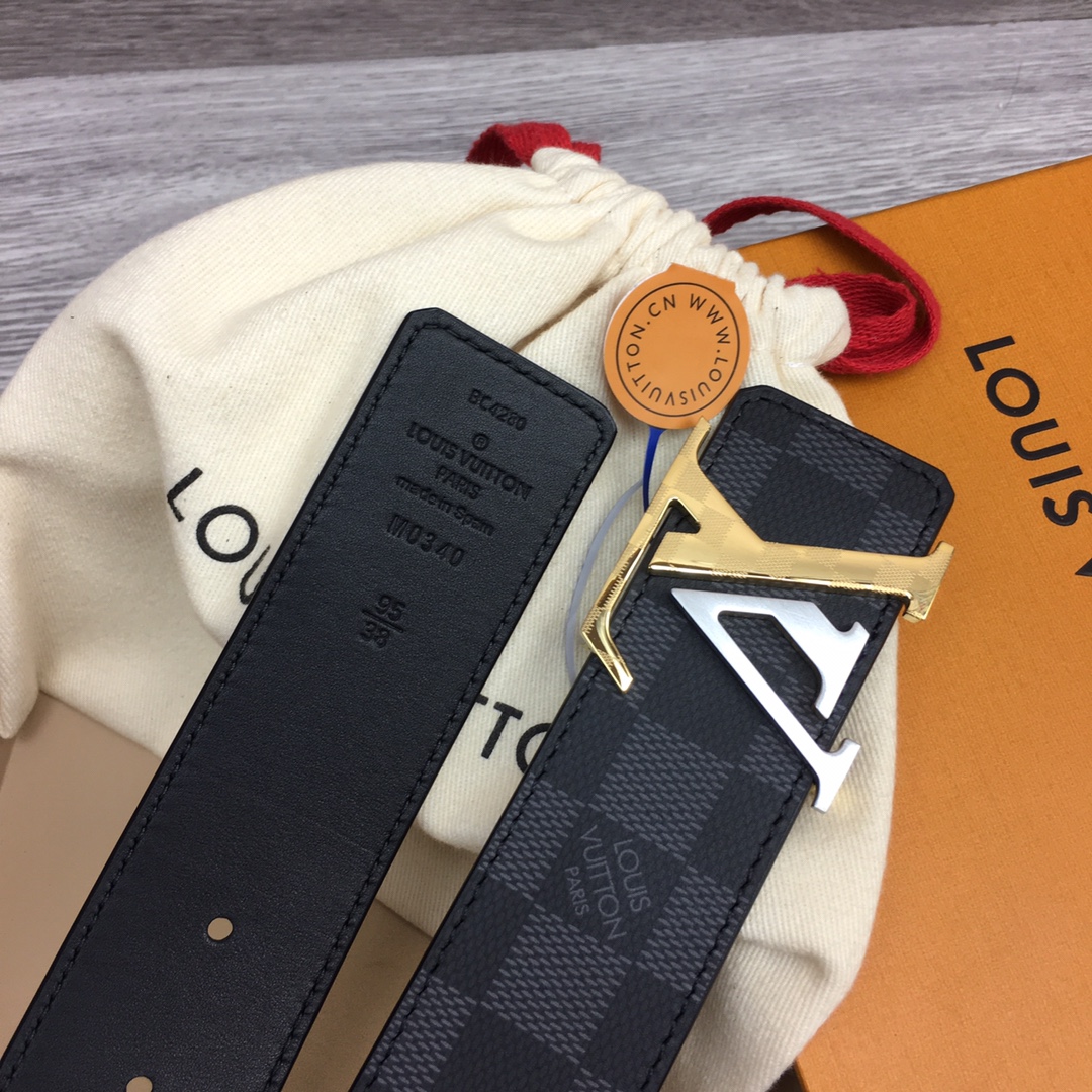 最高級ルイヴィトンスーパーコピー ルイヴィトンベルトコピー ベルト・LV イニシャル 40MM リバーシブル ブラック ダミエ・グラフィット キャンバス シルバー金具 202405651 - 画像 (7)