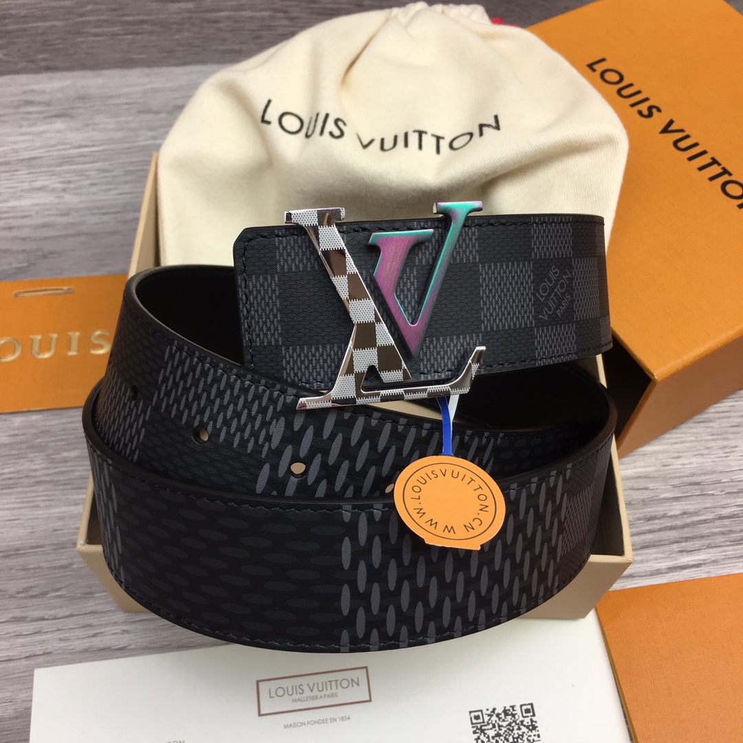 最高級ルイヴィトンスーパーコピー ルイヴィトンベルトコピー ベルト・LV イニシャル 40MM リバーシブル ブラック ダミエ・グラフィット キャンバス シルバー金具 202405651 - 画像 (5)