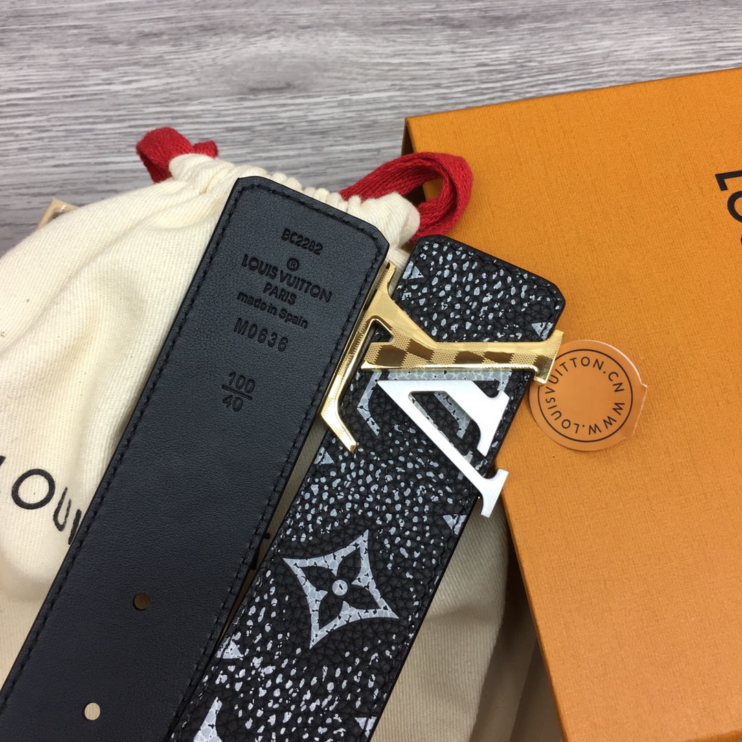 最高級ルイヴィトンスーパーコピー ルイヴィトンベルトコピー ベルト・LV タグ 40MM リバーシブル ブラック キャンバス / レザー シルバー金具 202405655 - 画像 (5)
