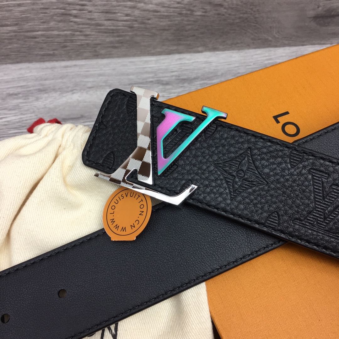 最高級ルイヴィトンスーパーコピー ルイヴィトンベルトコピー ベルト・LV イニシャル 40MM リバーシブル ブラック モノグラム・アンプラント レザー シルバー金具 202405657 - 画像 (3)