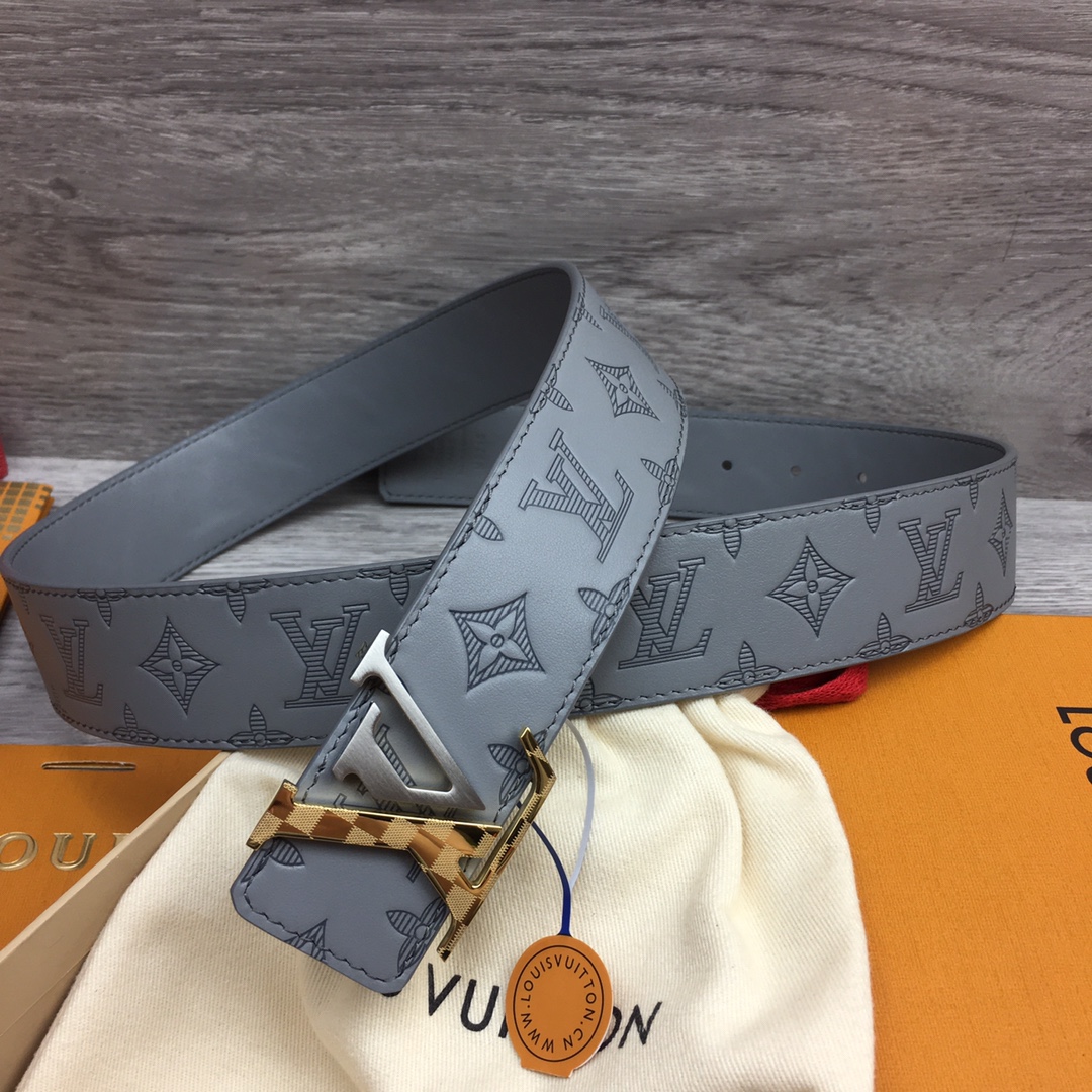 最高級ルイヴィトンスーパーコピー ルイヴィトンベルトコピー ベルト・LV イニシャル 40MM リバーシブル ブルー モノグラム・アンプラント レザー シルバー金具 202405659 - 画像 (3)