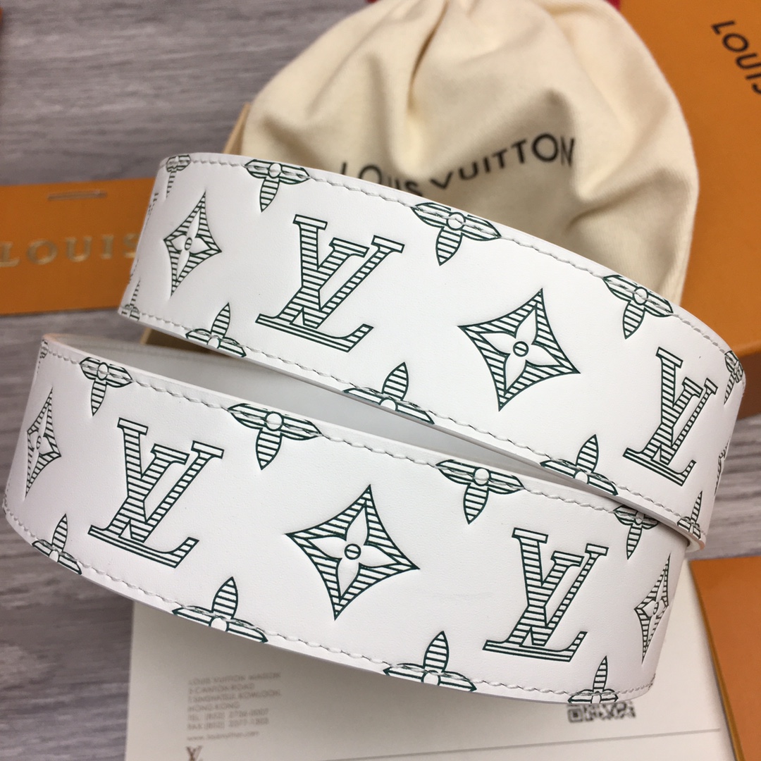 最高級ルイヴィトンスーパーコピー ルイヴィトンベルトコピー ベルト・LV イニシャル 40MM リバーシブル ホワイト モノグラム・アンプラント レザー シルバー金具 202405660 - 画像 (8)