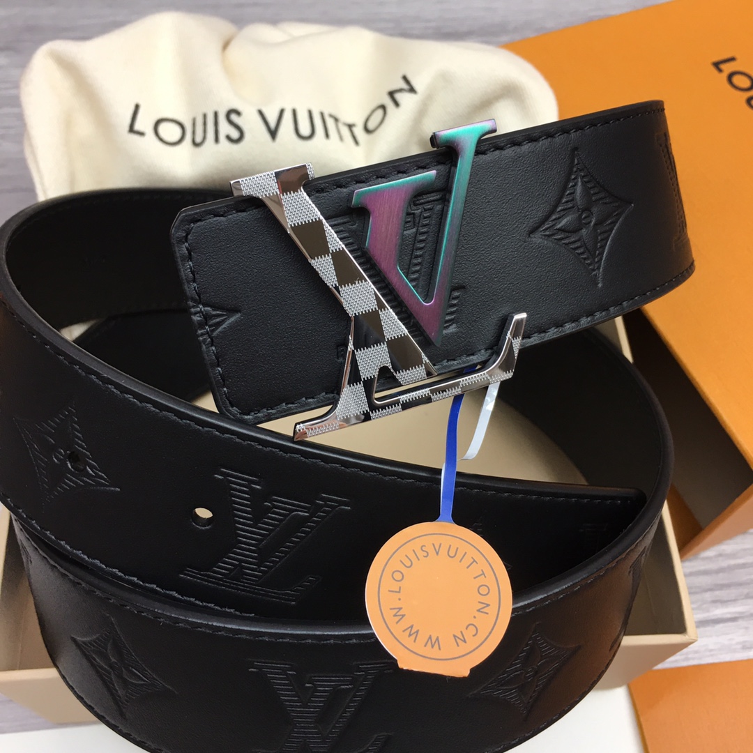 最高級ルイヴィトンスーパーコピー ルイヴィトンベルトコピー ベルト・LV イニシャル 40MM リバーシブル ブラック モノグラム・アンプラント レザー シルバー金具 202405661 - 画像 (9)