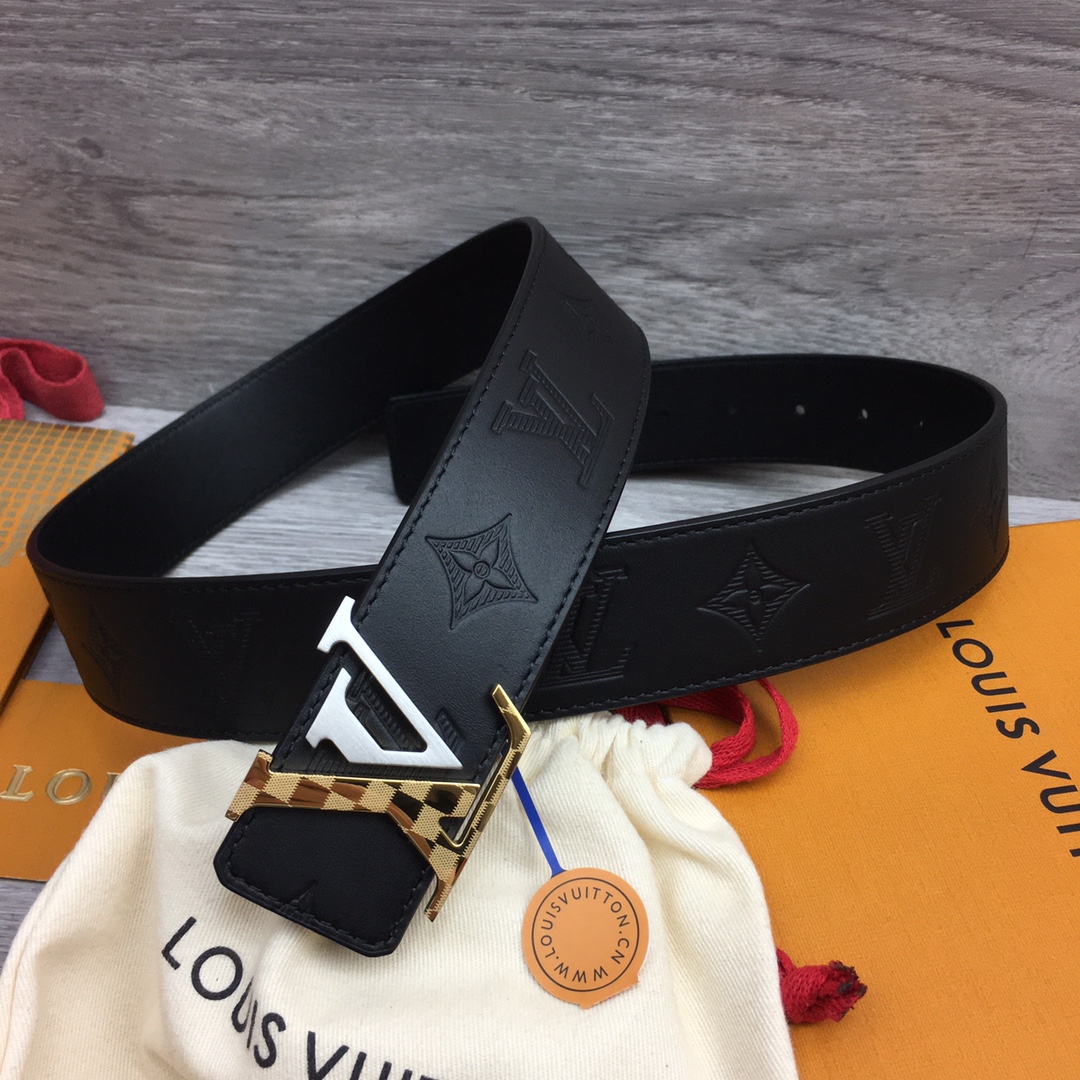 最高級ルイヴィトンスーパーコピー ルイヴィトンベルトコピー ベルト・LV イニシャル 40MM リバーシブル ブラック モノグラム・アンプラント レザー シルバー金具 202405661 - 画像 (5)