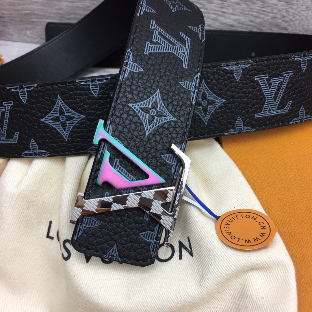 最高級ルイヴィトンスーパーコピー ルイヴィトンベルトコピー ベルト・LV イニシャル 40MM リバーシブル ブラック トリヨンレザー シルバー金具 202405662 - 画像 (3)