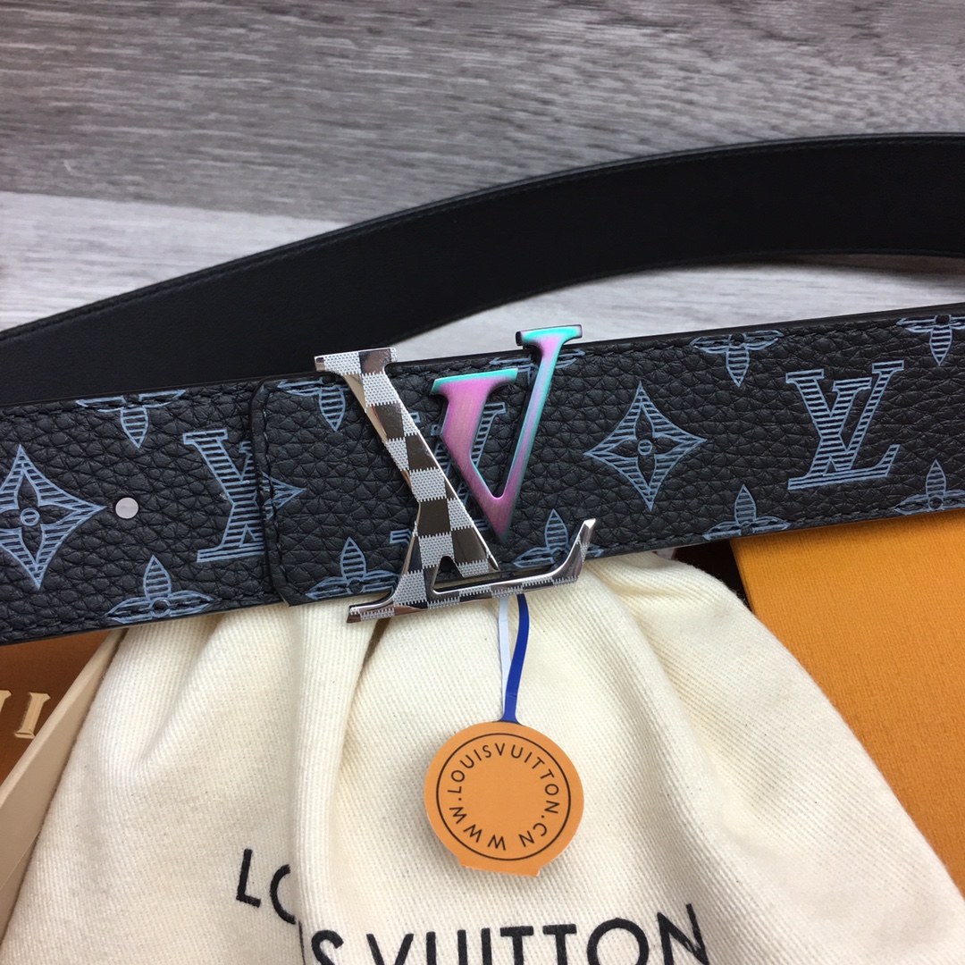最高級ルイヴィトンスーパーコピー ルイヴィトンベルトコピー ベルト・LV イニシャル 40MM リバーシブル ブラック トリヨンレザー シルバー金具 202405662 - 画像 (2)