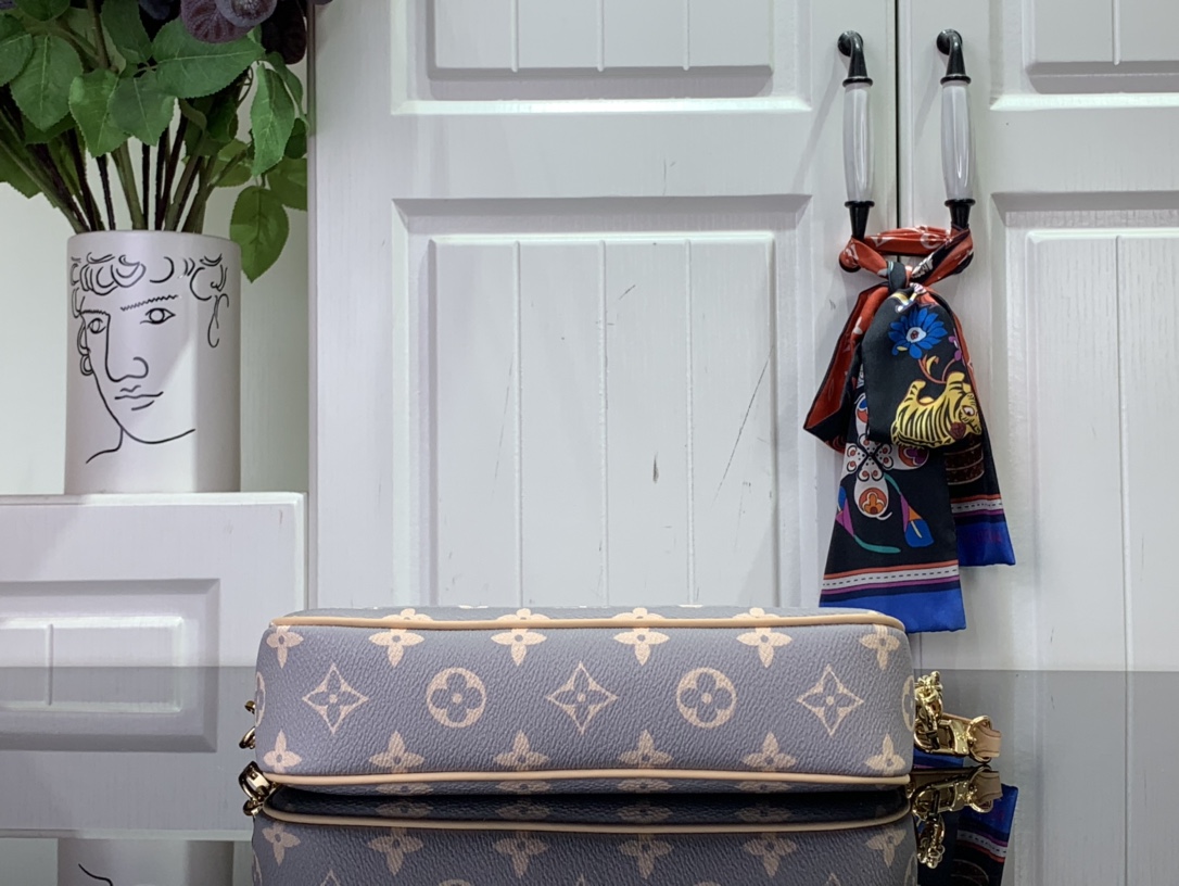 ルイヴィトン ショルダーバッグ 新作 Louis Vuitton ウォレット オン チェーン・アイビー トリアノン グレー M12778 モノグラム・キャンバス ゴールド金具 - 画像 (7)
