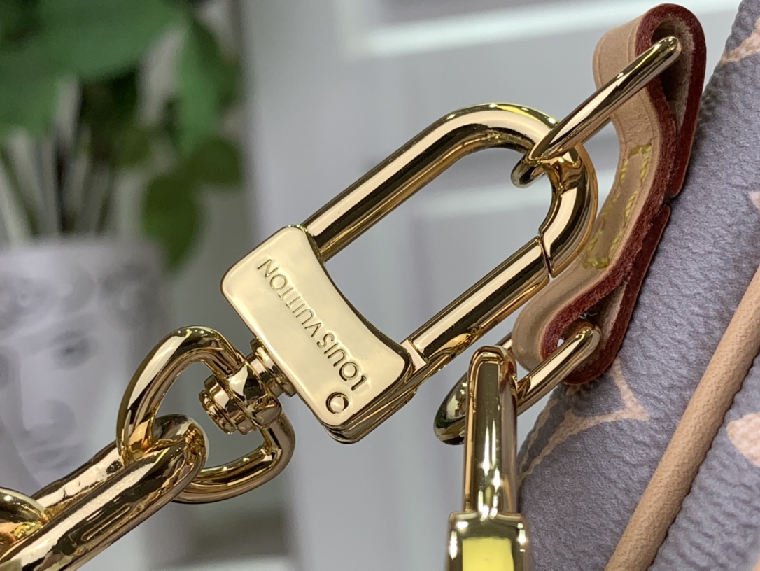 ルイヴィトン ハンドバッグ 新作 Louis Vuitton 2024秋冬新作 ポシェット・メティス EW トリアノン グレー M12429 モノグラム・キャンバス ゴールド金具 - 画像 (5)