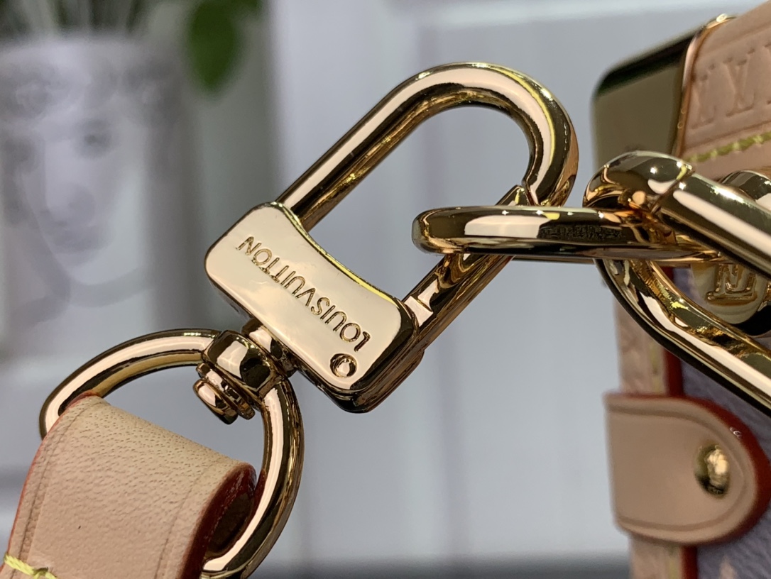 ルイヴィトン ホーボーバッグ 新作 Louis Vuitton 2024秋冬新作 サイドトランク MM トリアノン グレー M12428 モノグラム・キャンバス ゴールド金具 - 画像 (4)