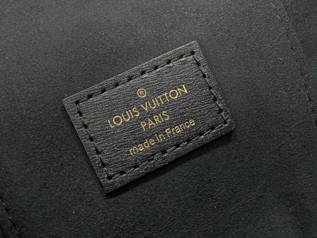 ルイヴィトン ポーチ 新作 Louis Vuitton ヴァニティ・チェーン ポーチ ダークブラウン M47125 モノグラム・キャンバス ゴールド金具 - 画像 (2)