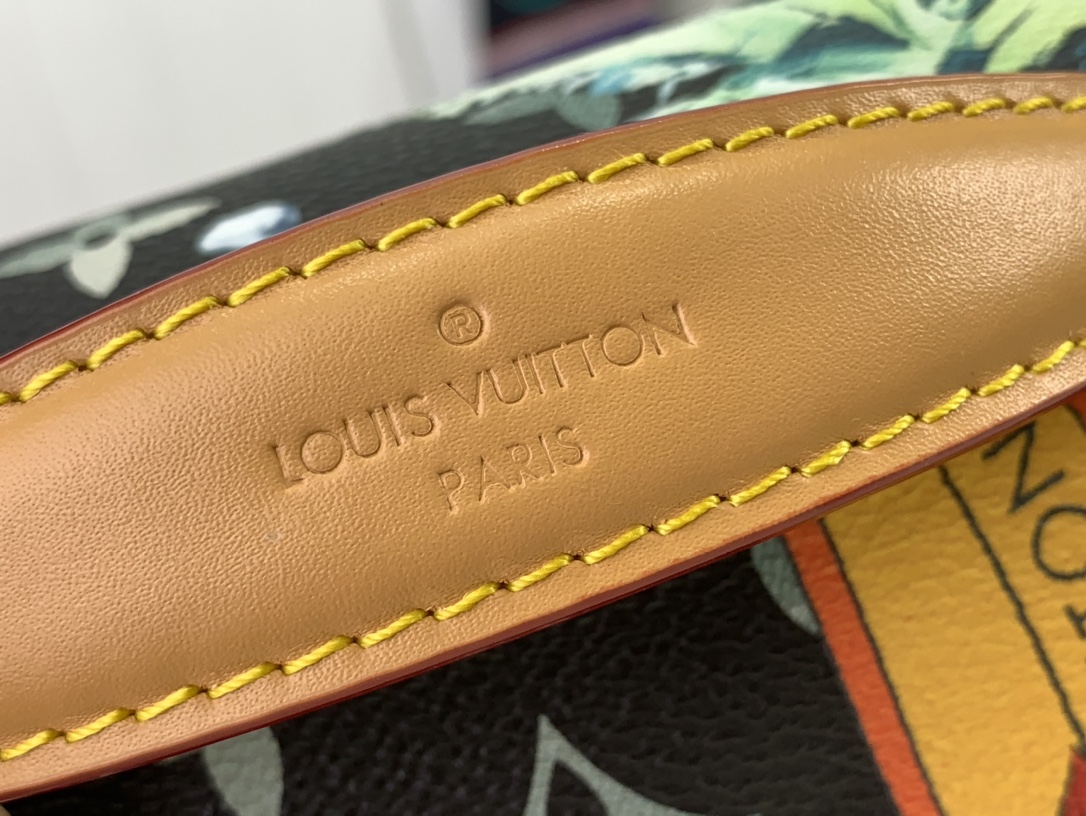 ルイヴィトン バムバッグ 新作 Louis Vuitton ラッシュ・バムバッグ ネイビー ブルー M24992 サーフィン・モノグラム ゴールド金具 - 画像 (5)