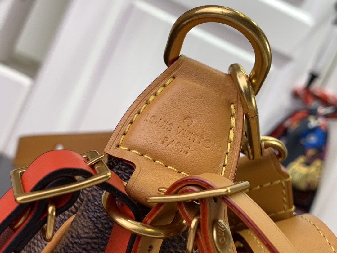 ルイヴィトン ホーボーバッグ 新作 Louis Vuitton ポシェット・アクセソワール XL ダークブラウン M11623 モノグラム・ダスト キャンバス ゴールド金具 - 画像 (5)
