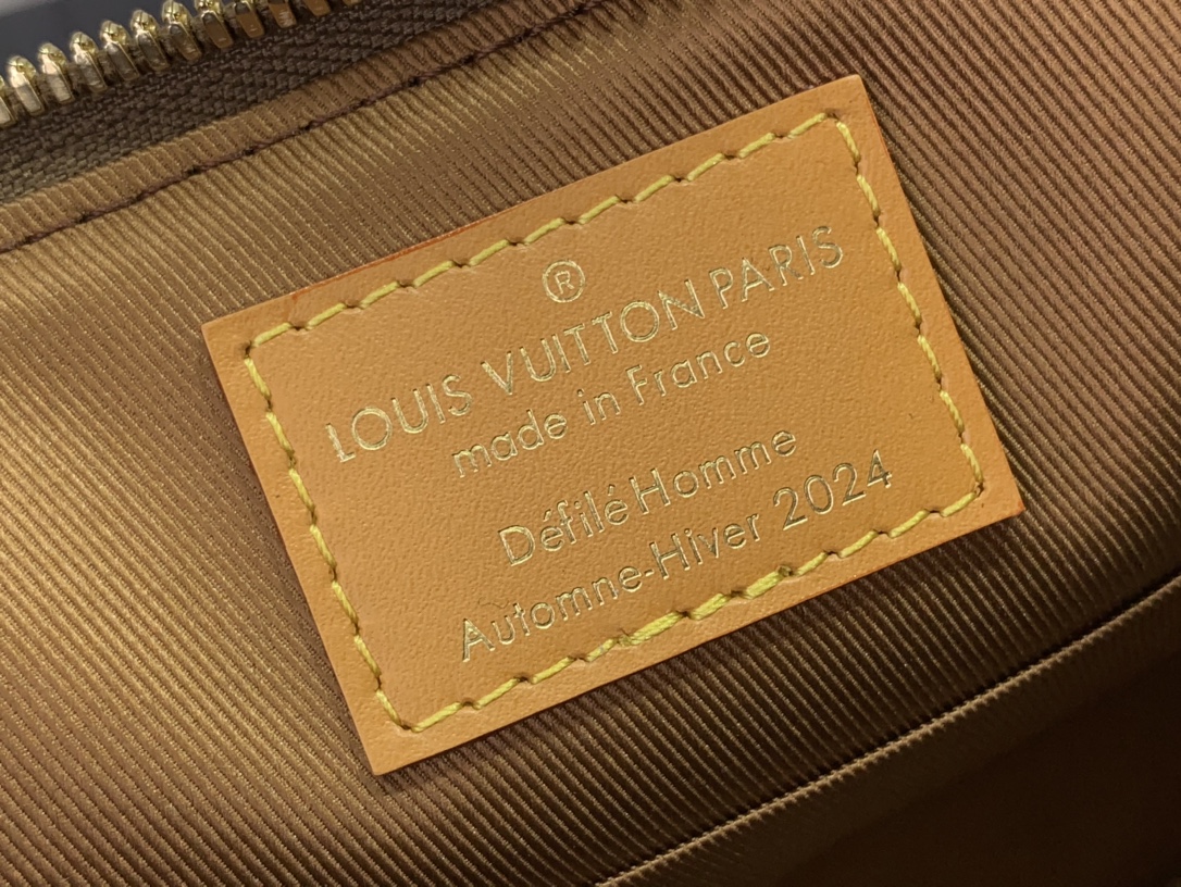 ルイヴィトン ホーボーバッグ 新作 Louis Vuitton ポシェット・アクセソワール XL ダークブラウン M11623 モノグラム・ダスト キャンバス ゴールド金具 - 画像 (3)