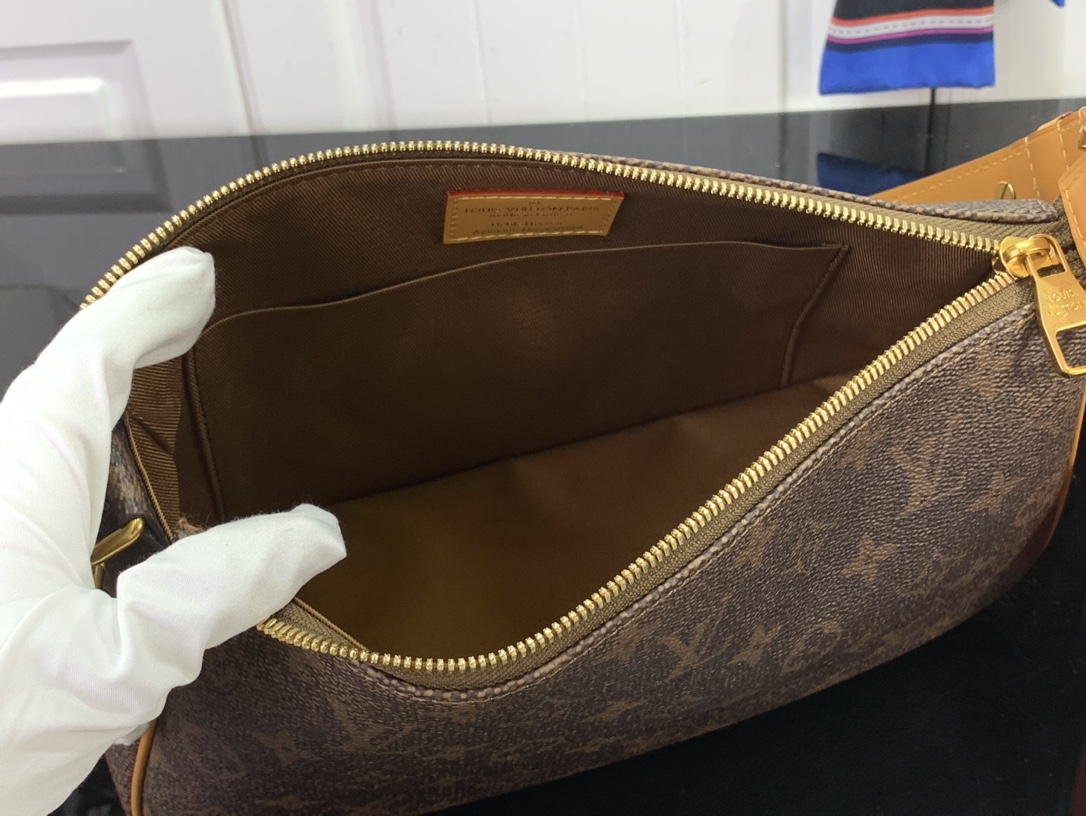 ルイヴィトン ホーボーバッグ 新作 Louis Vuitton ポシェット・アクセソワール XL ダークブラウン M11623 モノグラム・ダスト キャンバス ゴールド金具 - 画像 (2)