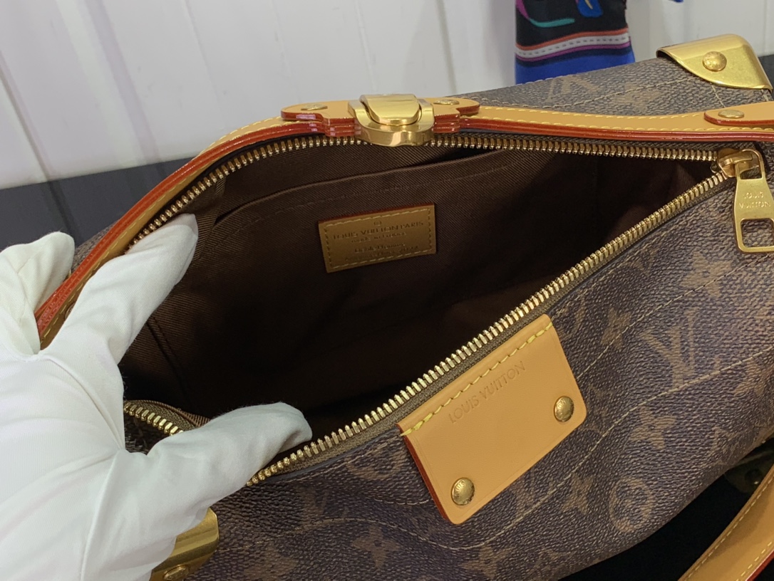 ルイヴィトン ショルダーバッグ 新作 Louis Vuitton ソウル・トランク EW ダークブラウン M11536 モノグラム・ダスト キャンバス ゴールド金具 - 画像 (6)