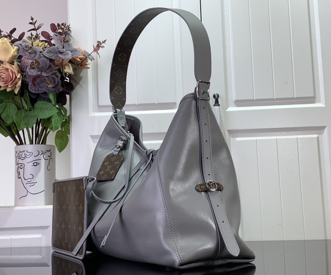 ルイヴィトン ホーボーバッグ 新作 Louis Vuitton キャリーオール・ダーク MM 2024秋冬新作 トリアノン グレー M12583 ラムレザー シルバー金具 - 画像 (9)