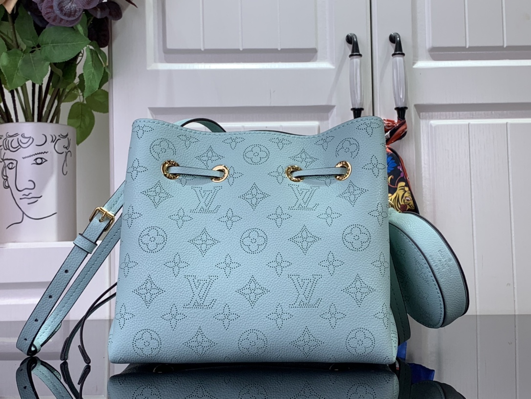 ルイヴィトン ショルダーバッグ 新作 Louis Vuitton フライト・モード ベラ ミネラル ブルー M25147 牛革 シルバー金具 - 画像 (8)