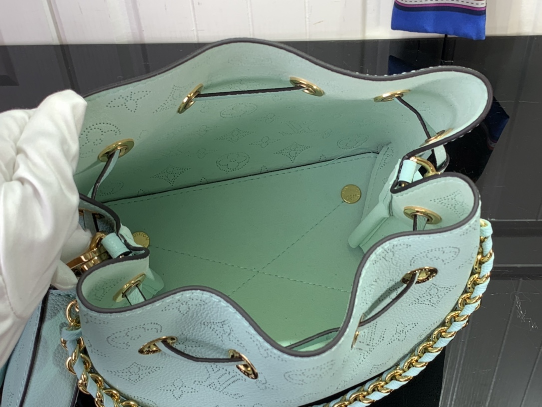 ルイヴィトン ショルダーバッグ 新作 Louis Vuitton フライト・モード ベラ ミネラル ブルー M25147 牛革 シルバー金具 - 画像 (3)