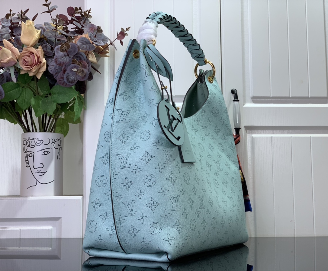 ルイヴィトン ホーボーバッグ 新作 Louis Vuitton マヒナ ミネラル ブルー M21775 牛革 シルバー金具 - 画像 (9)