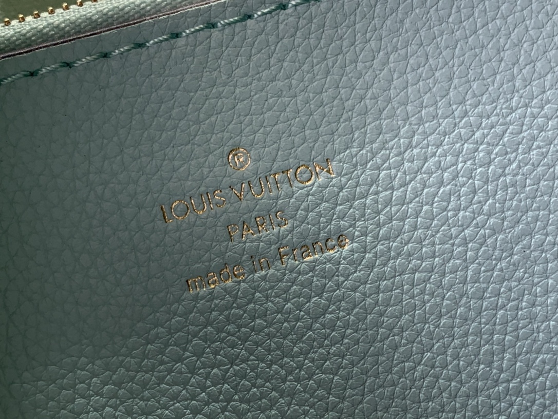 ルイヴィトン ホーボーバッグ 新作 Louis Vuitton マヒナ ミネラル ブルー M21775 牛革 シルバー金具 - 画像 (4)