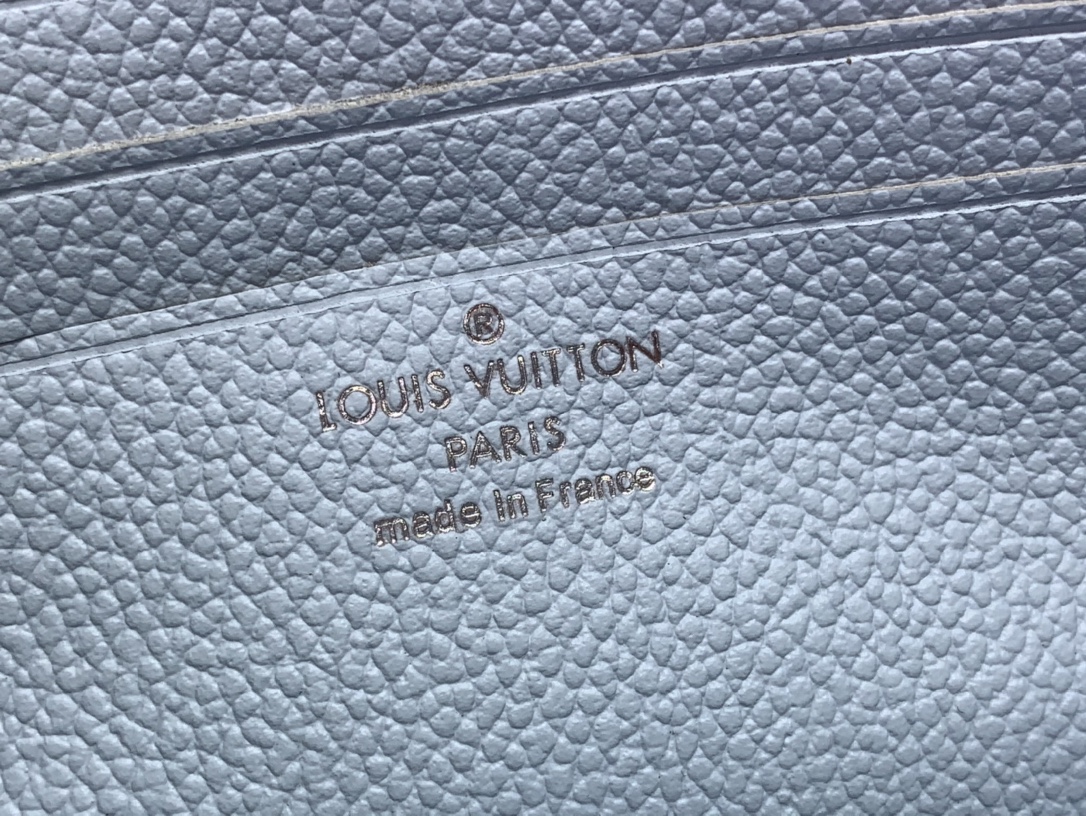 ルイヴィトン ショルダーバッグ 新作 Louis Vuitton ウォレット オン チェーン・アイビー ウォッシュド・ブルー M83637 牛革 シルバー金具 - 画像 (2)