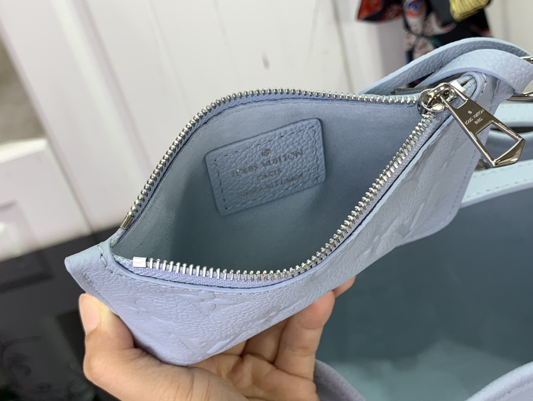 ルイヴィトン ショルダーバッグ 新作 Louis Vuitton LV バンドル ウォッシュド・ブルー M11187 牛革 シルバー金具 - 画像 (6)